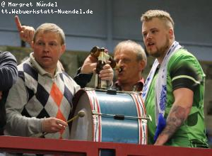 Bob und Patrick an der Trommel