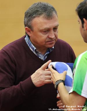 Miro Broda ber&auml;t Brian Afanador (J&uuml;lich)