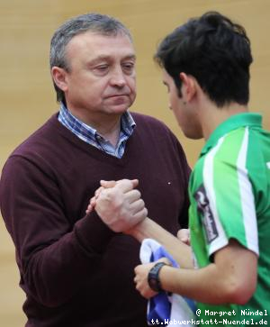 Miro Broda ber&auml;t Brian Afanador (J&uuml;lich)
