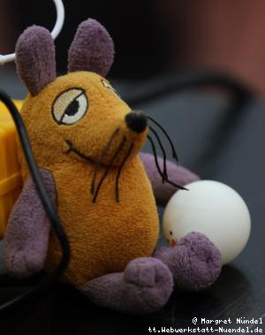 Maus mit Ball