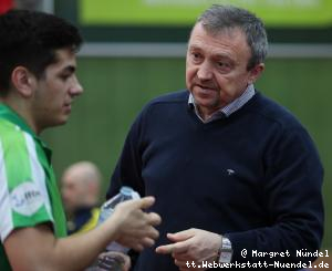 Trainer Miro Broda ber&auml;t Martin Allegro (J&uuml;lich)
