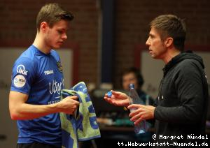 Trainer Slobodan Grujic ber&auml;t Tomas Polansky (Saarbr&uuml;cken)