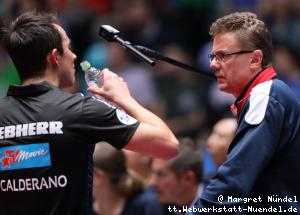 Trainer Mazunov ber&auml;t Hugo Calderano (Ochsenhausen)