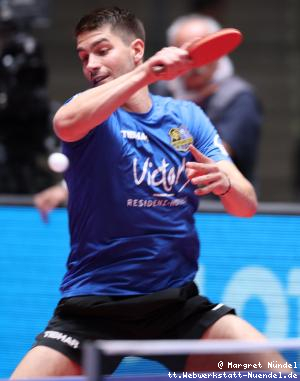 Aufw&auml;rmen: Patrick Franziska (Saarbr&uuml;cken)