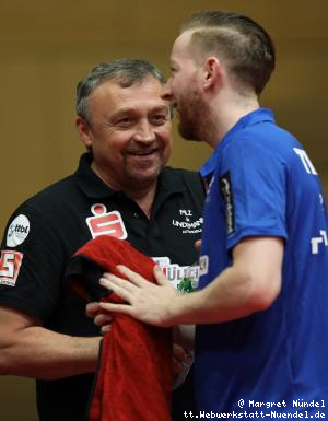 Miro Broda ber&auml;t Robin Devos (J&uuml;lich)