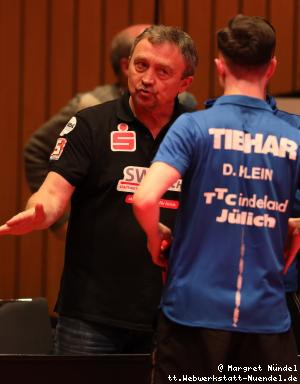 Miro Broda ber&auml;t Dennis Klein (J&uuml;lich)