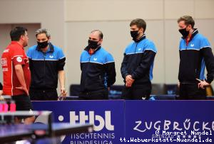 Trainer Colin Heow ber&auml;t Aleksandar Karaka&scaron;evi&cacute; (Grenzau)