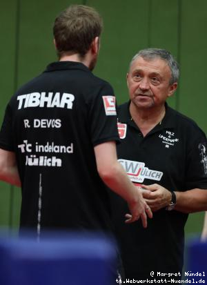 Miro Broda ber&auml;t Robin Devos (J&uuml;lich)