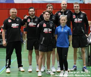 Team J&uuml;lich mit Fan Mariella