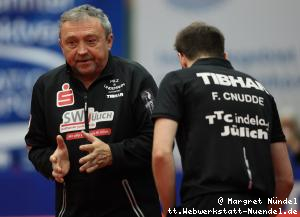 Miro Broda ber&auml;t Robin Devos/Florian Cnudde (J&uuml;lich)