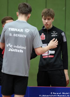 Manuel Prohaska ber&auml;t Barry Berben (J&uuml;lich)