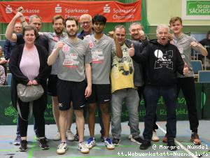 Das siegreiche Team und die mitgereisten Fans:<br />Sandra Kr&auml;mer, Markus K&uuml;ven, Robin Devos, Florian Cnudde, Mike K&uuml;ven, Snehit Suravajjula, Michael Kr&auml;mer, Miro Broda, Eduard Kasper, Laurens Devos