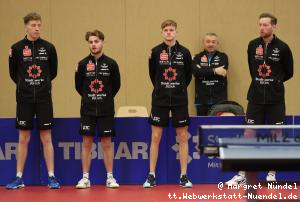 Team J&uuml;lich: Barry Berben, Kas van Oost, Laurens Devos, Trainer Miro Broda, Robin Devos (v.l.n.r.)