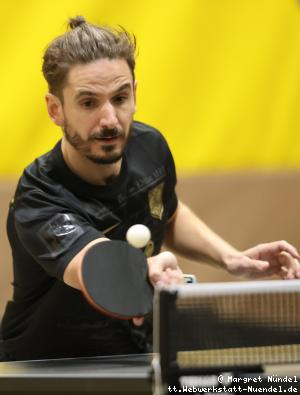 Dennis Dickhardt (Frankfurt)